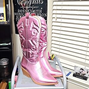 Gently used Cowboy boots